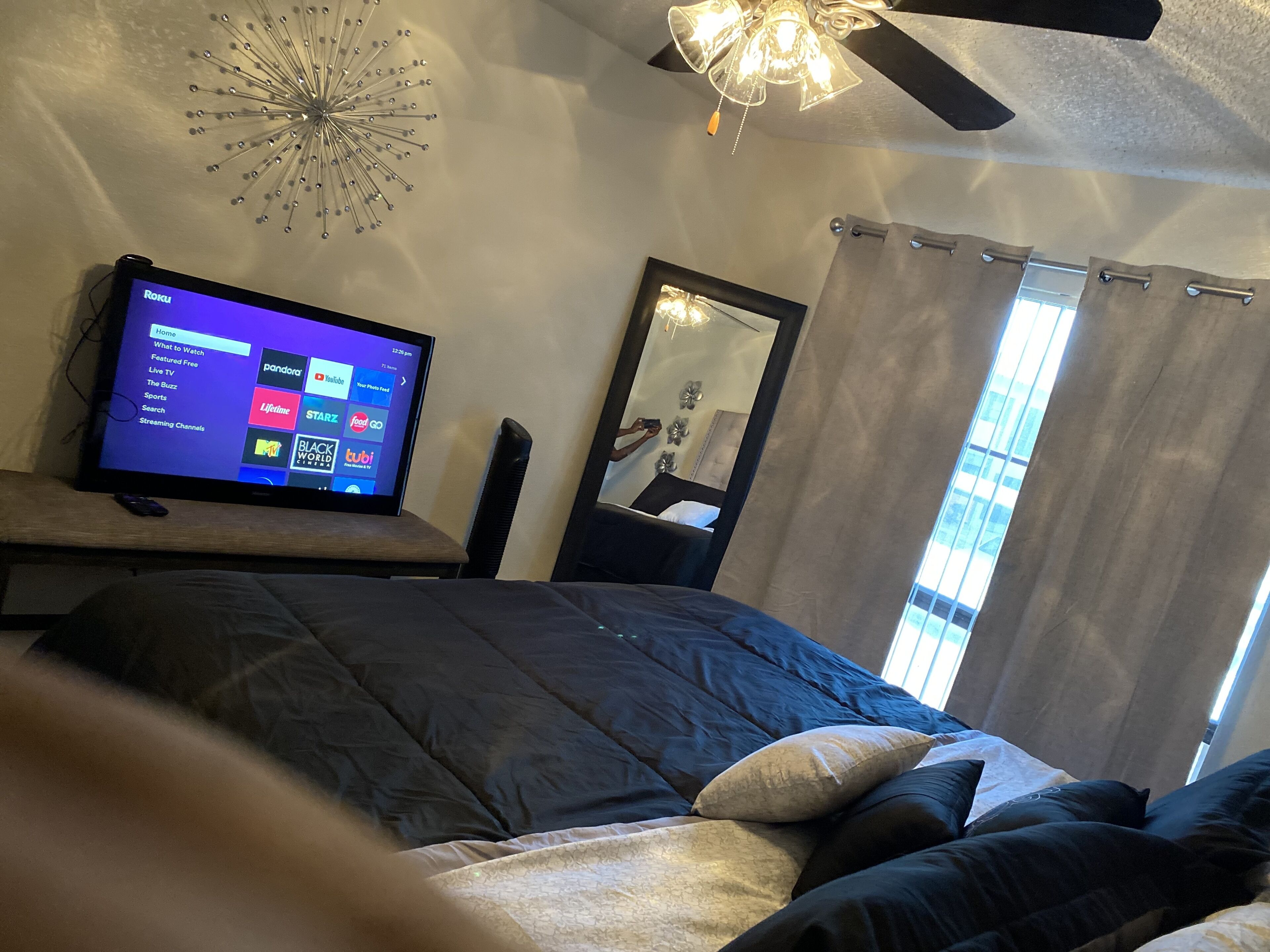 Beautiful Luxury Two Bedroom Apt Close To Downtown/Skyharbor Airport