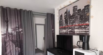 Studio for 4 people in the town centre, on the ground floor.