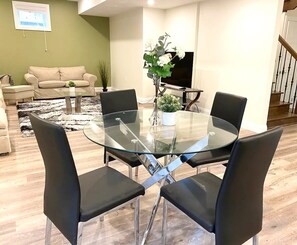 Dining room - Brand New Walk Out Bsmt Apt Near Beach  (Pickering)