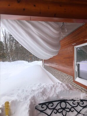 المنطقة المحيطة بالمنشأة