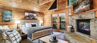 May Special Rates -  Hot Tub Fireplace King Bed - 5 min to Rocky Top Sport World
