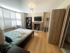 3 bedrooms, WiFi - Stunning 3 bed garden flat close to Notting Hill (London)