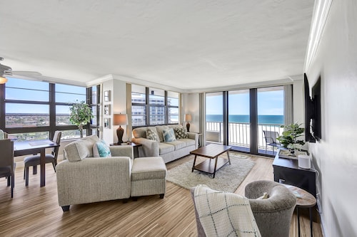 South Seas Luxury16thFloorEndUnit Beachfront 2 balconies Sunrise & Sunrise Views