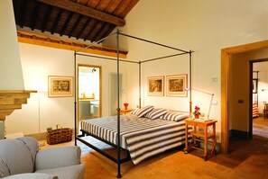4 Schlafzimmer, Bügeleisen/Bügelbrett, kostenloses WLAN, Bettwäsche