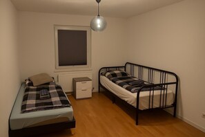2 bedrooms, Internet, bed sheets