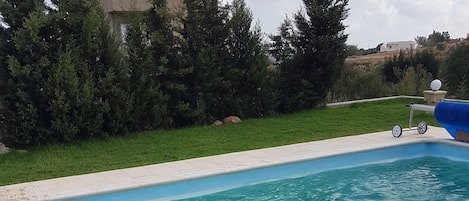 Utomhuspool