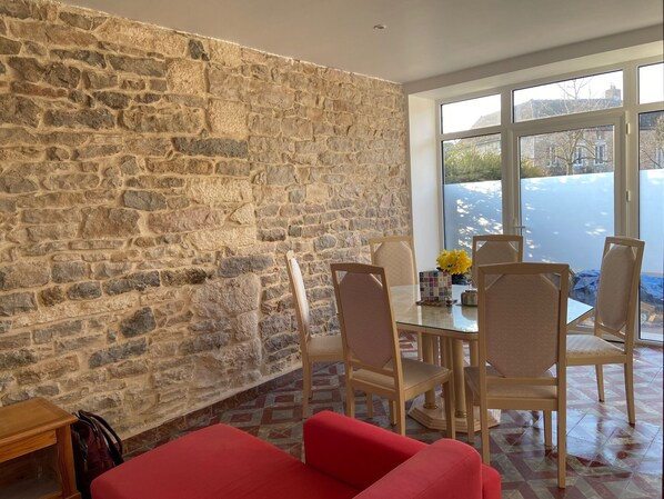 تناول الطعام