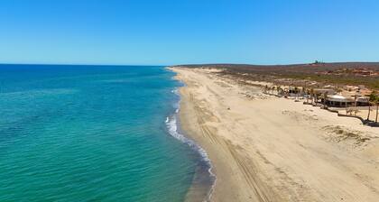 Beautiful home with separate Casita, Ocean Views, Pool, 100 yards to the beach!!