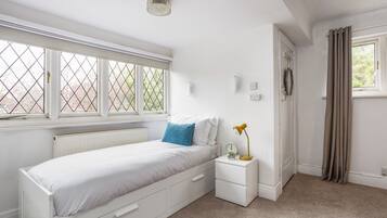 5 chambres, Wi-Fi, draps fournis