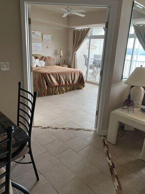 3 chambres, accès au Wi-Fi (inclus), literie fournie