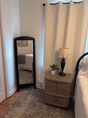 1 chambre, fer et planche à repasser, Wi-Fi gratuit, draps fournis