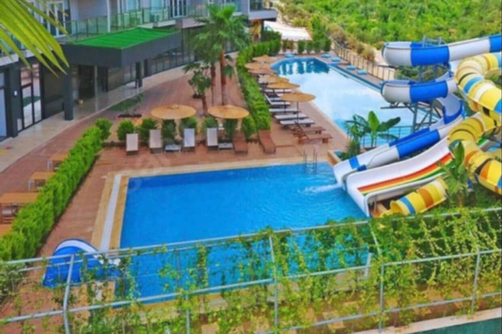 Athena Suits Luxury Apartment