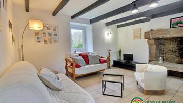 Télévision, livres, chaßne hi-fi