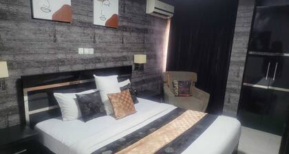 New Land Luxury Hotel