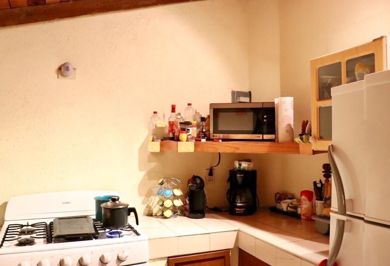 Spacious room with private bathroom 15 minutes walk from the Zócalo