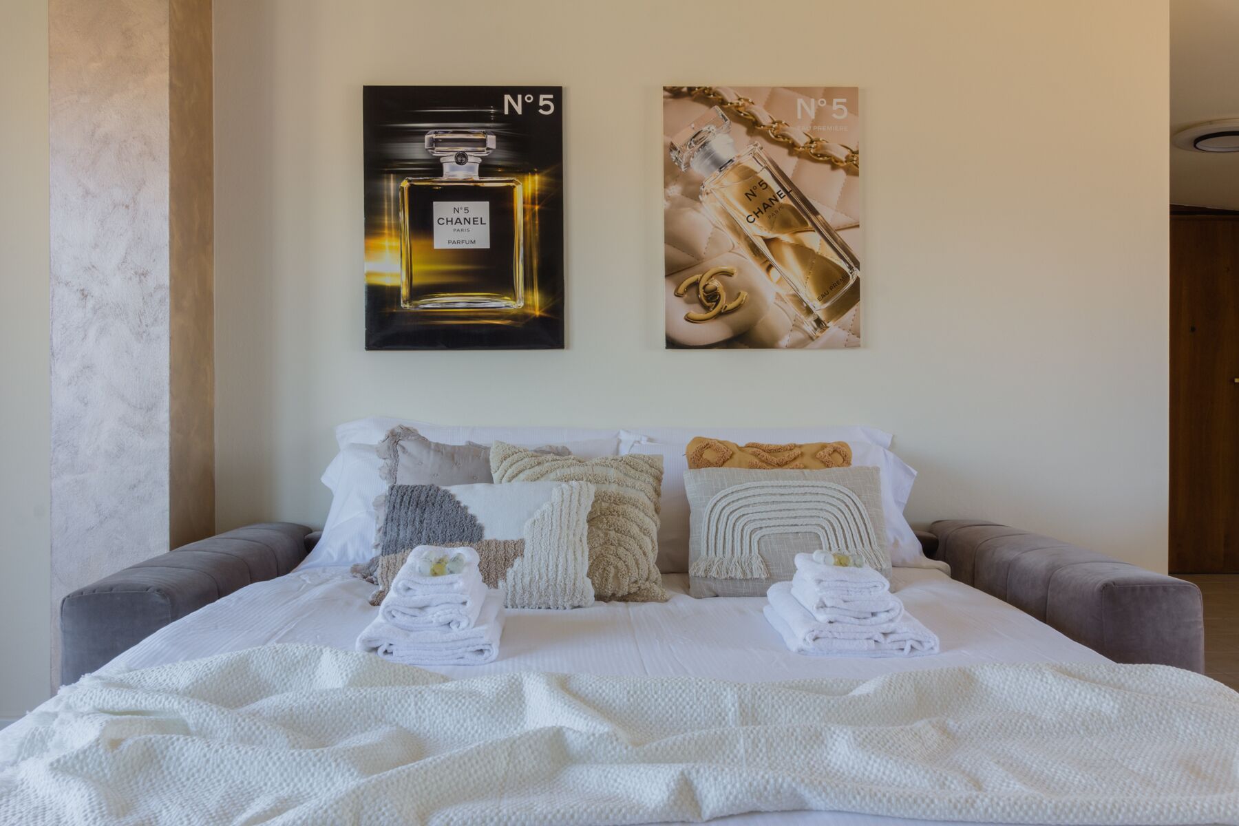 [50m lakefront] elegant penthouse