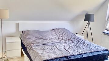 3 bedrooms, WiFi, bed sheets