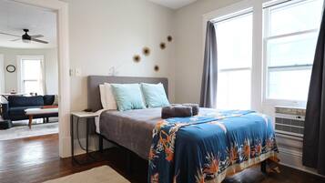 1 bedroom, desk, iron/ironing board, free WiFi