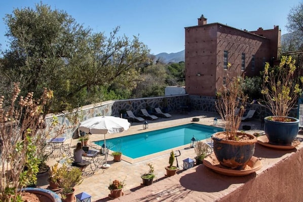 Indoor pool, outdoor pool