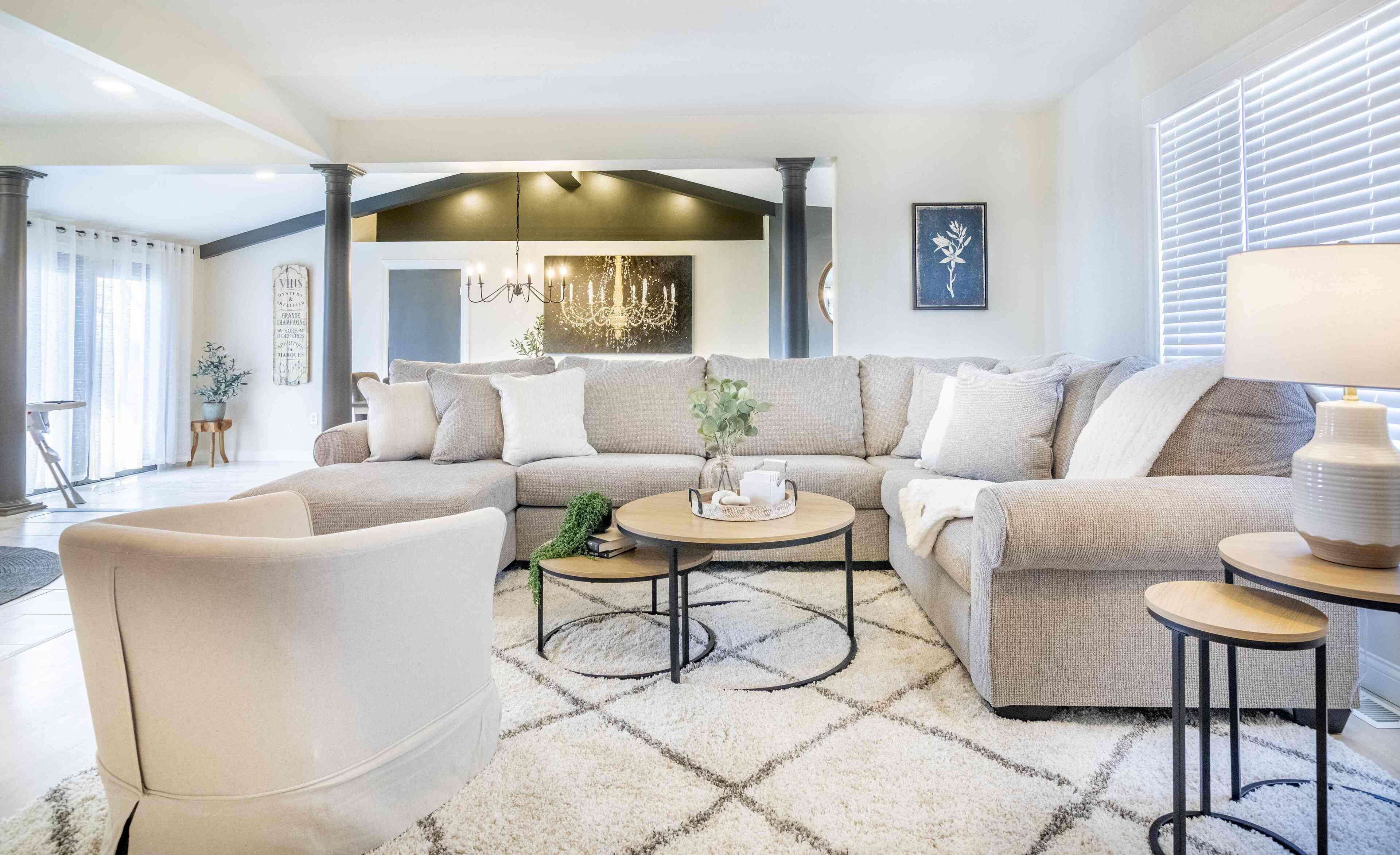 Le Chandelier: Nestled Amidst Breathtaking Scenery , 5 Miles from the Ark