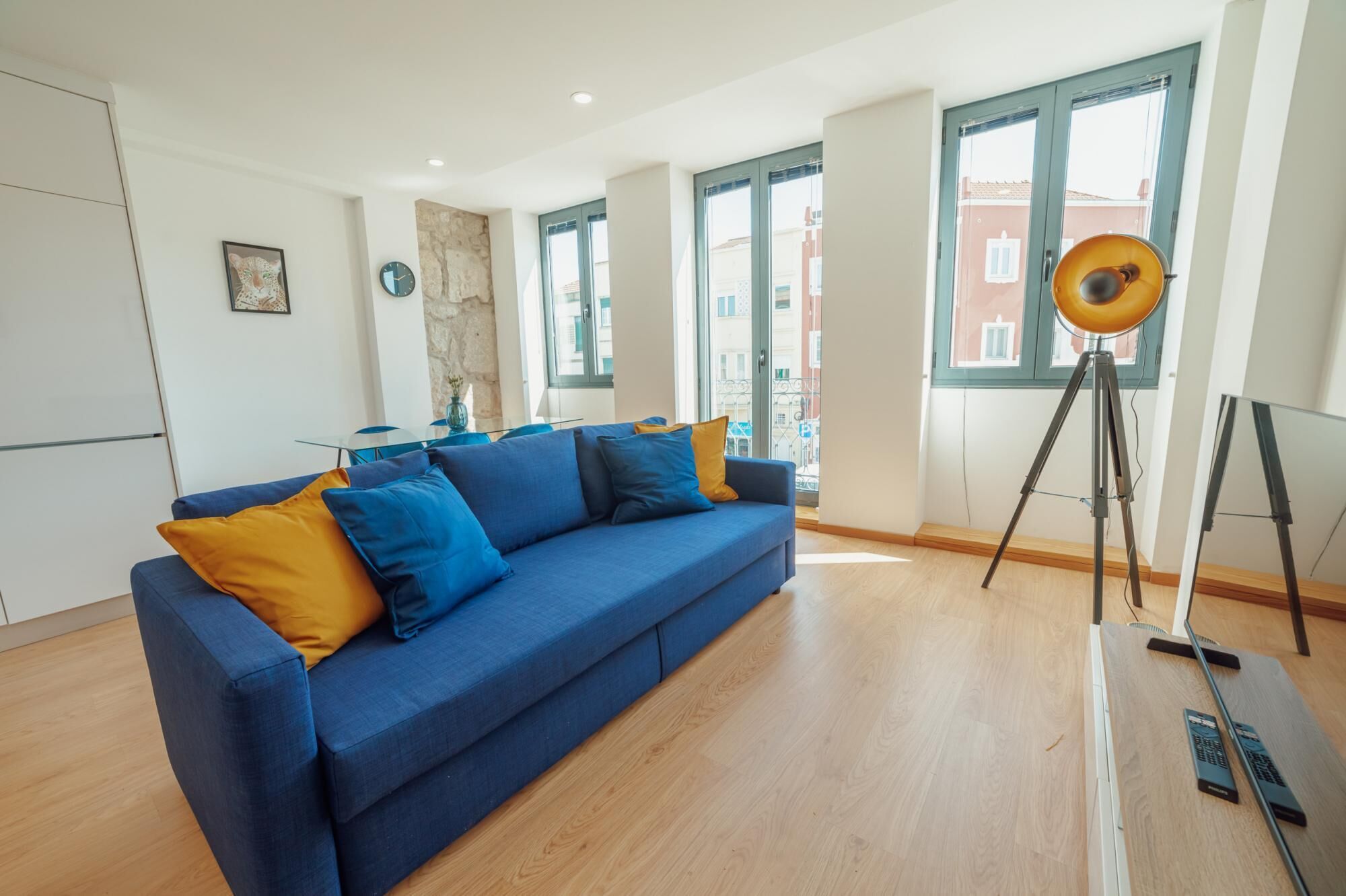 Modern Stylish Apartment I