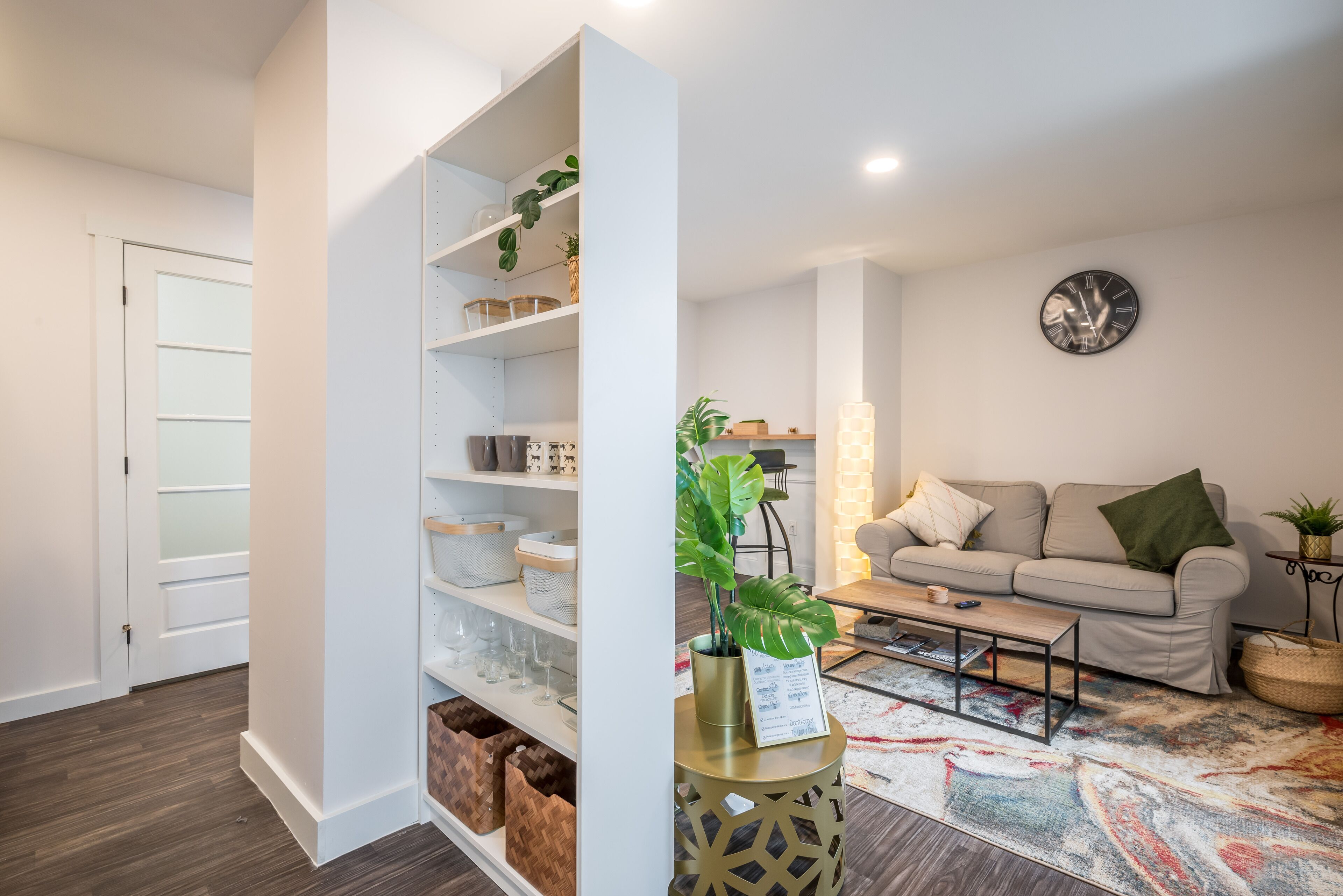 Apartment | Living area | Flat-screen TV