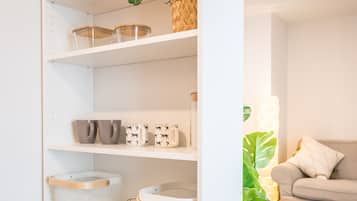 Apartemen | Dapur kecil pribadi | Lemari es besar, microwave, oven, dan kompor