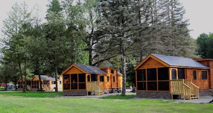 Mourning Dove, a luxurious Lancaster cabin in French, NY.