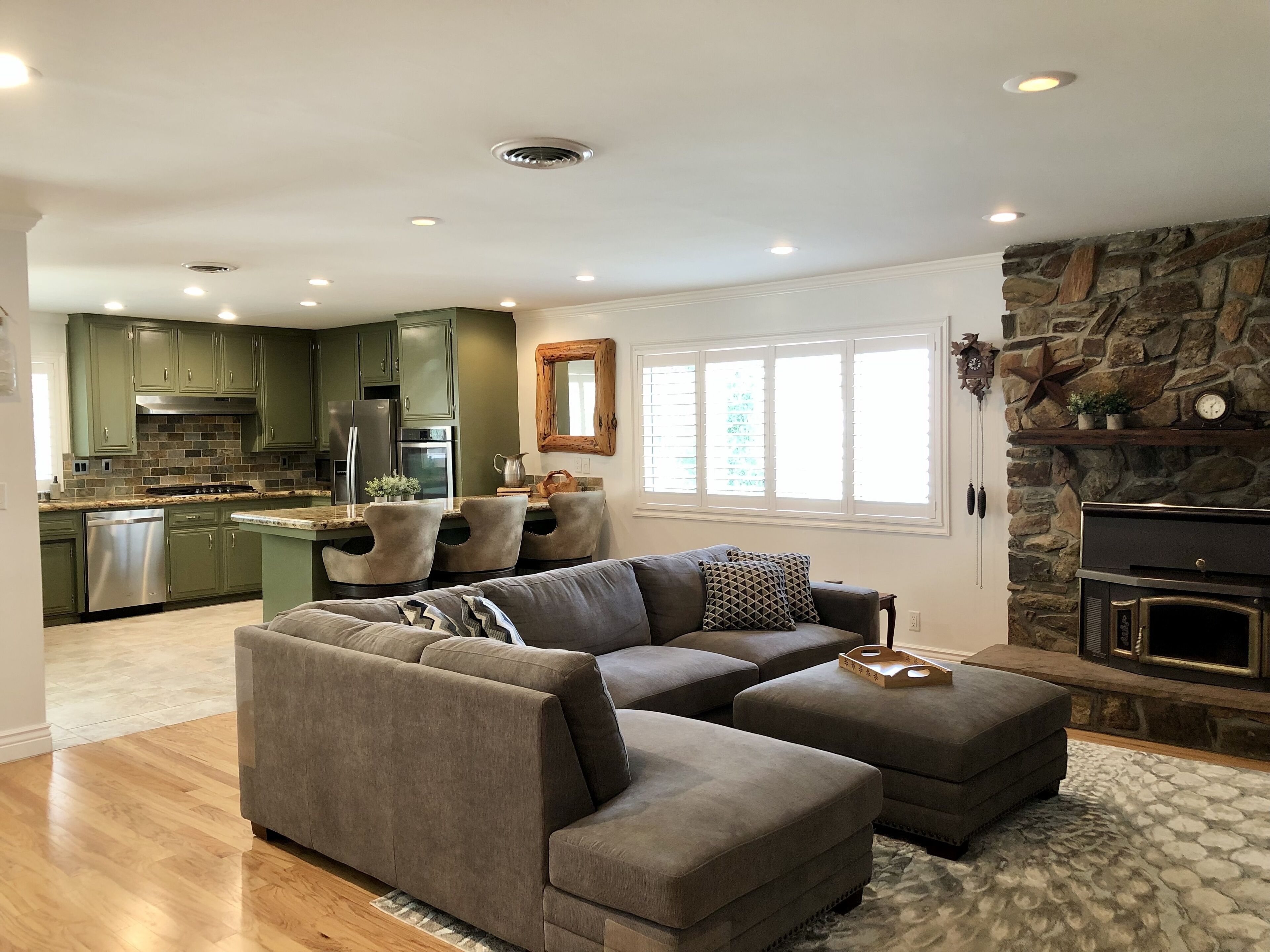 Kernville Oasis w Private Pool! WALK to town/river