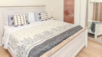 4 Schlafzimmer, Bügeleisen/Bügelbrett, kostenloses WLAN, Bettwäsche