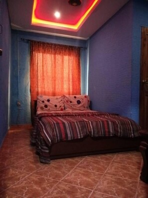 Deluxe Room | In-room safe, individually furnished, free WiFi - Penthouse Hotel Ajegunle Apapa (Lagos)