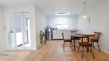 15PY Suite | Free WiFi