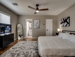 1 chambre, bureau, fer et planche à repasser, Wi-Fi gratuit