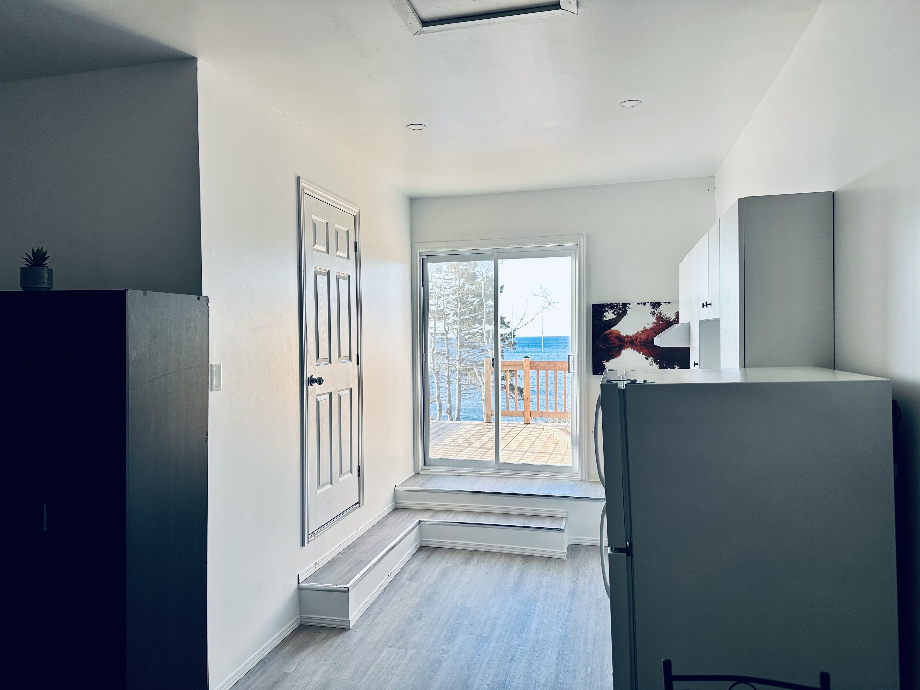 Newly built cozy modern Loft with view on the sea!