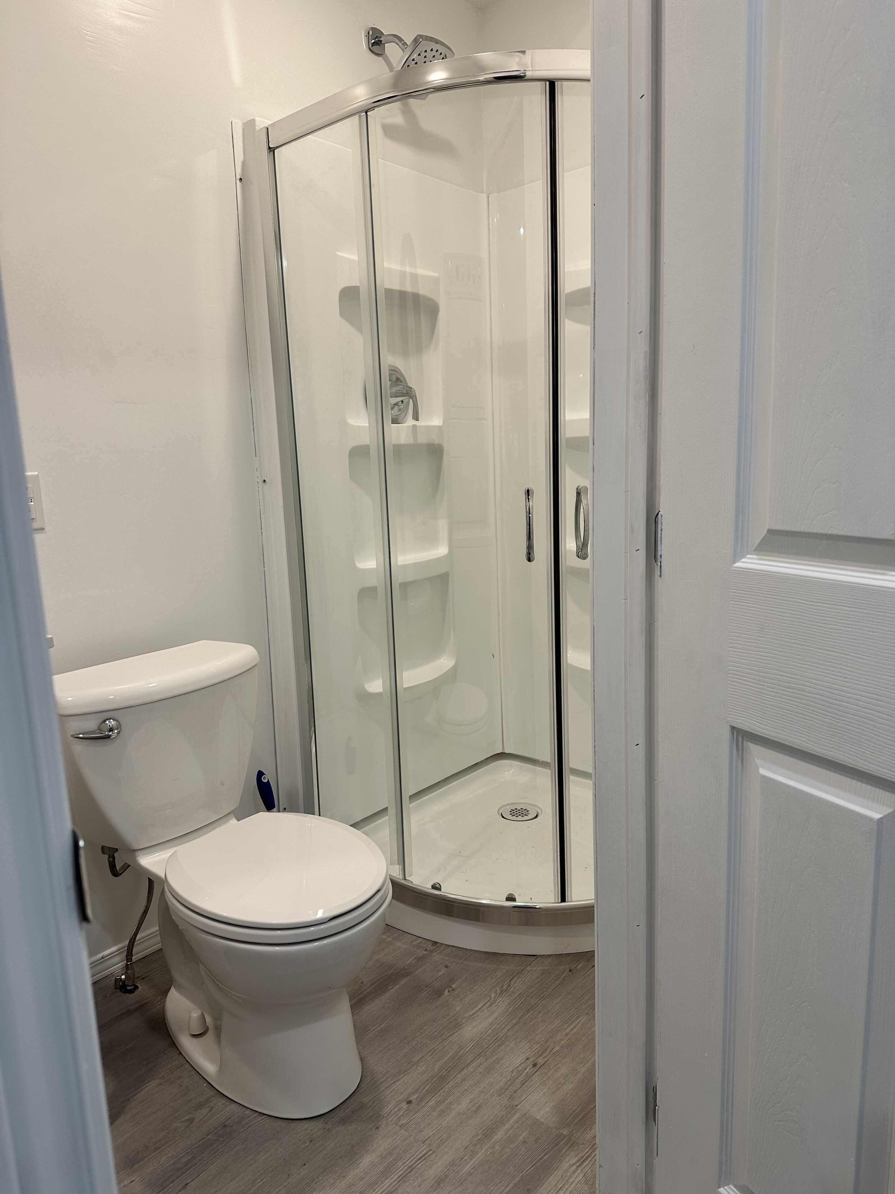 Newly built cozy modern Loft with view on the sea!