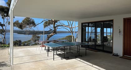 Large Kangaroo Island Beach House, 180* Views, 4 bedrooms - 10% discount August
