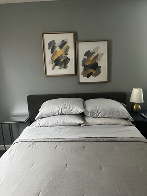 2 bedrooms, desk, iron/ironing board, free WiFi