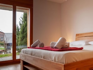 2 Schlafzimmer, Schreibtisch, WLAN