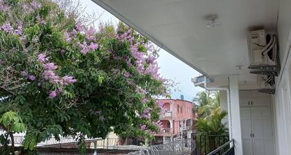 Top Floor stylish double with amazing view, part of Paseo Park,