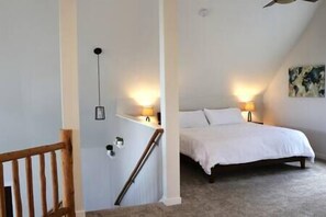 2 عدّة غرف نوم وواي فاي وملاءات أسرّة