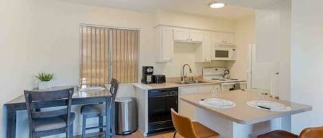 廚房用具/餐具/器皿