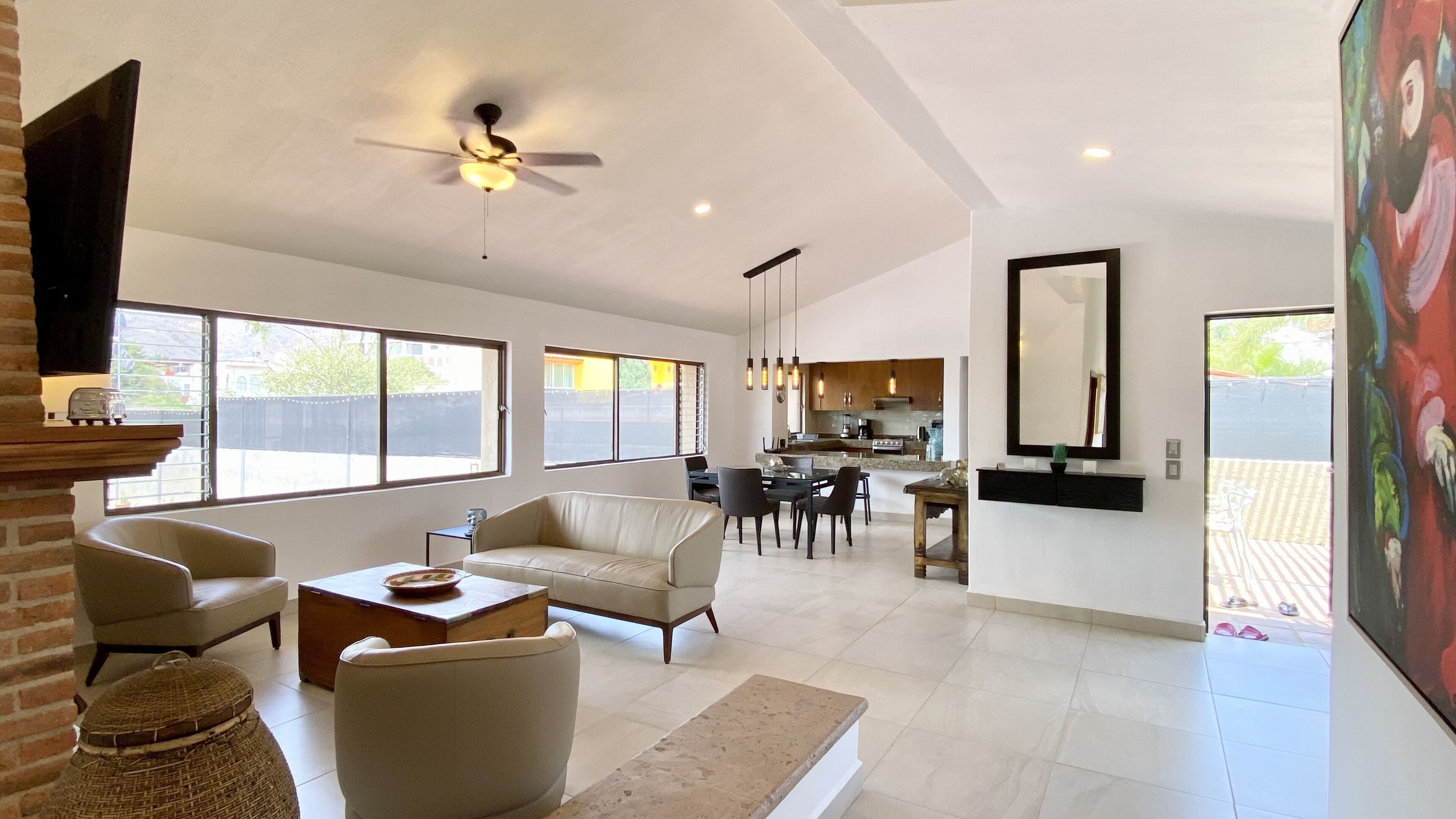 Beautifully Renovated 2 Bedroom. Great Location- Walk to everything.