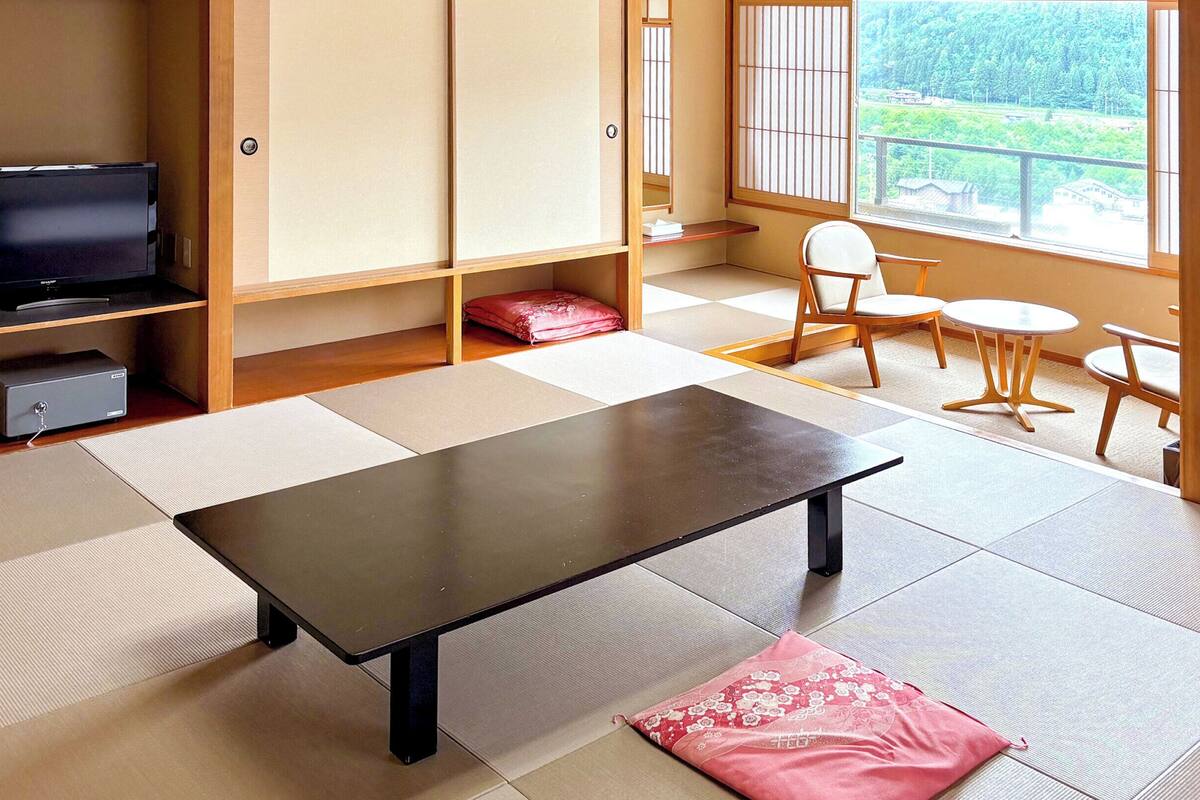 高级房, 无烟房 (Japanese-Style, New Building) | 客房内保险箱
