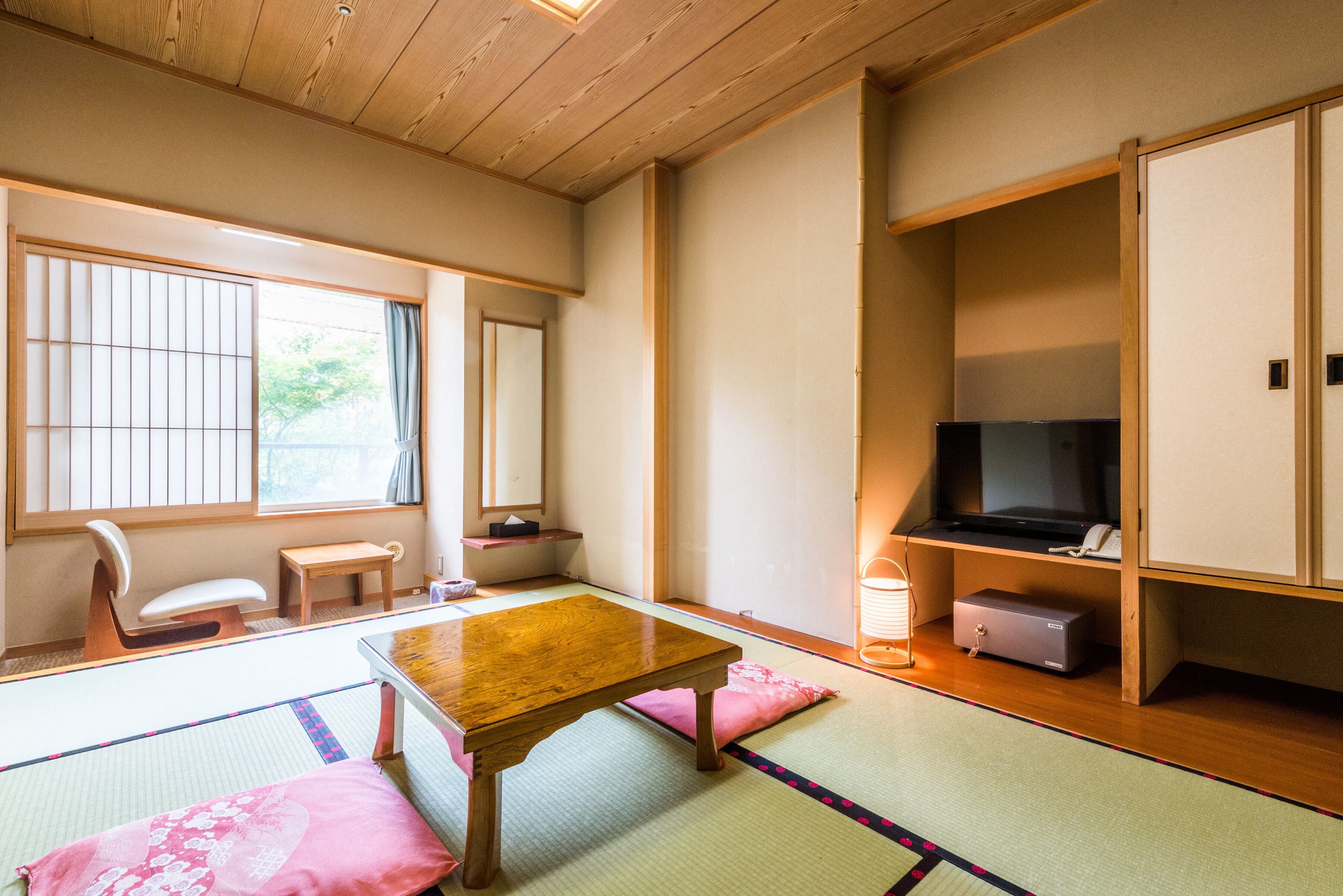 [New Building] Japanese Style Room 6 Tatami-mats, Non Smoking | In-room safe