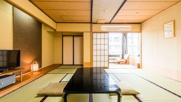Japanese Style Room for 4 people, Non Smoking | In-room safe
