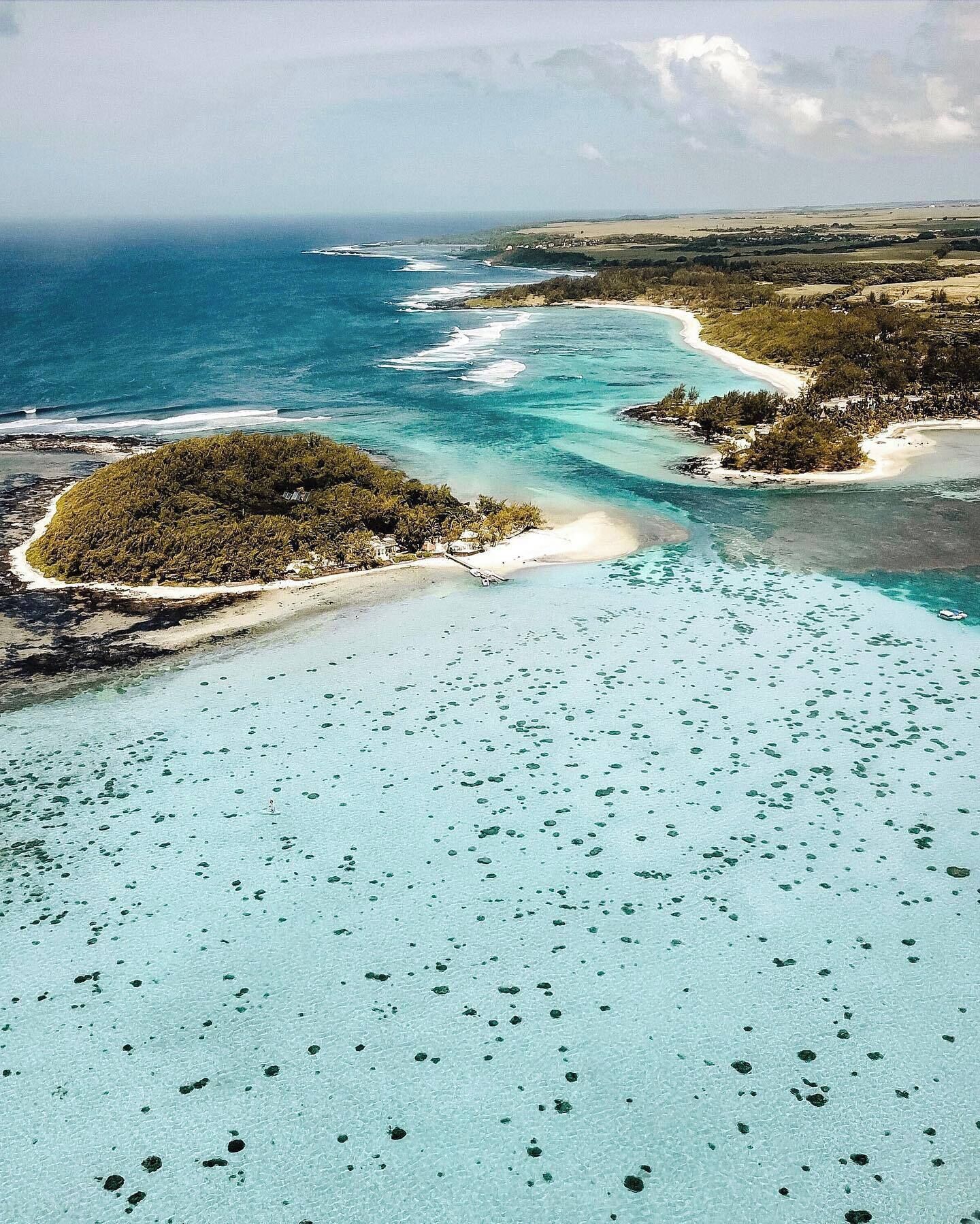 Sun-loungers, beach towels