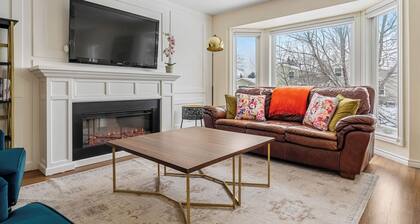 3 Bedrooms, King Suite, Near Fish Creek & Spruce Meadows