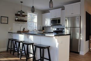 Fully stocked kitchen. Everything you need to eat in.