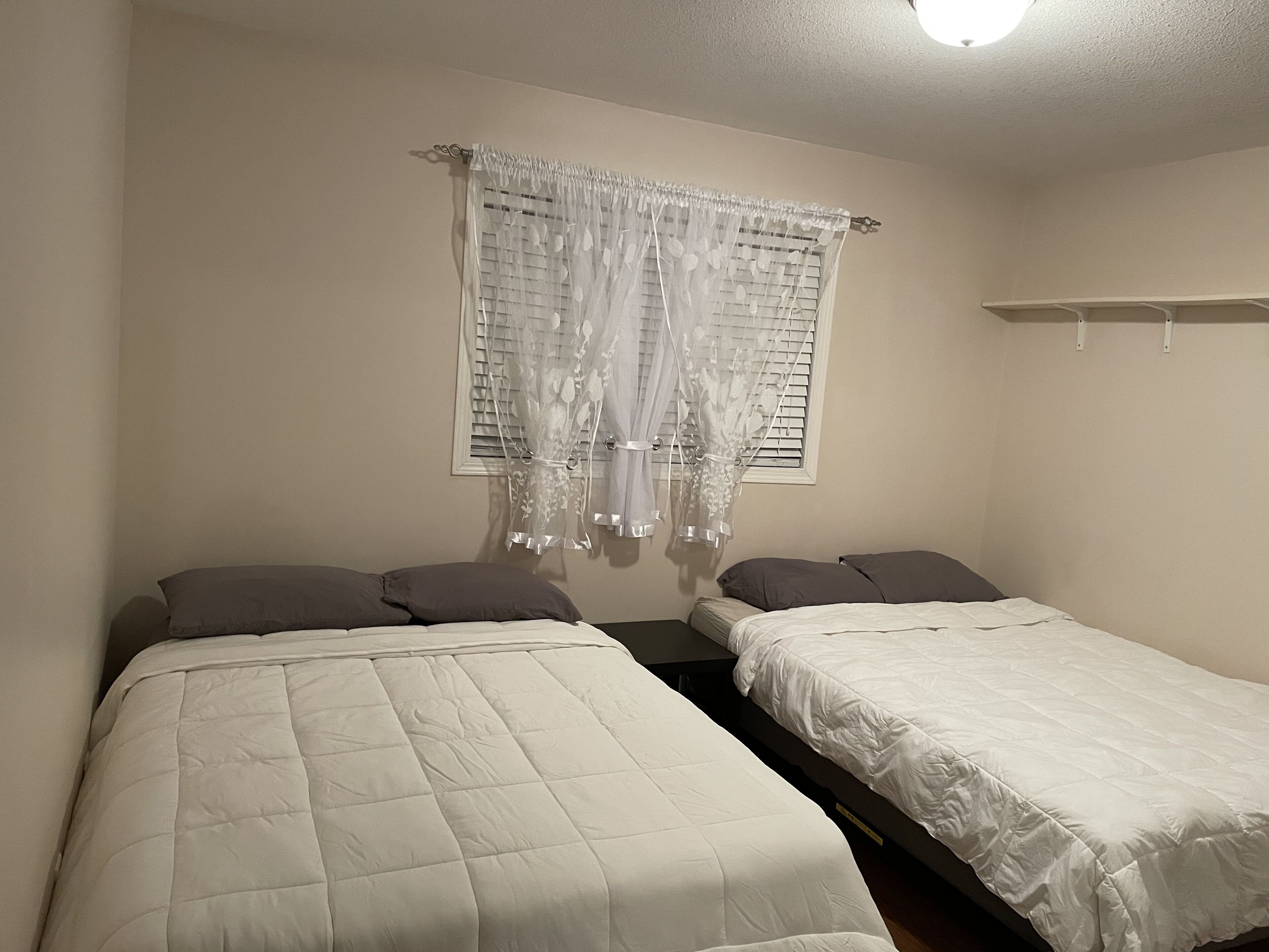 Spacious Executive Home 4BR 3BA Fully Equipped