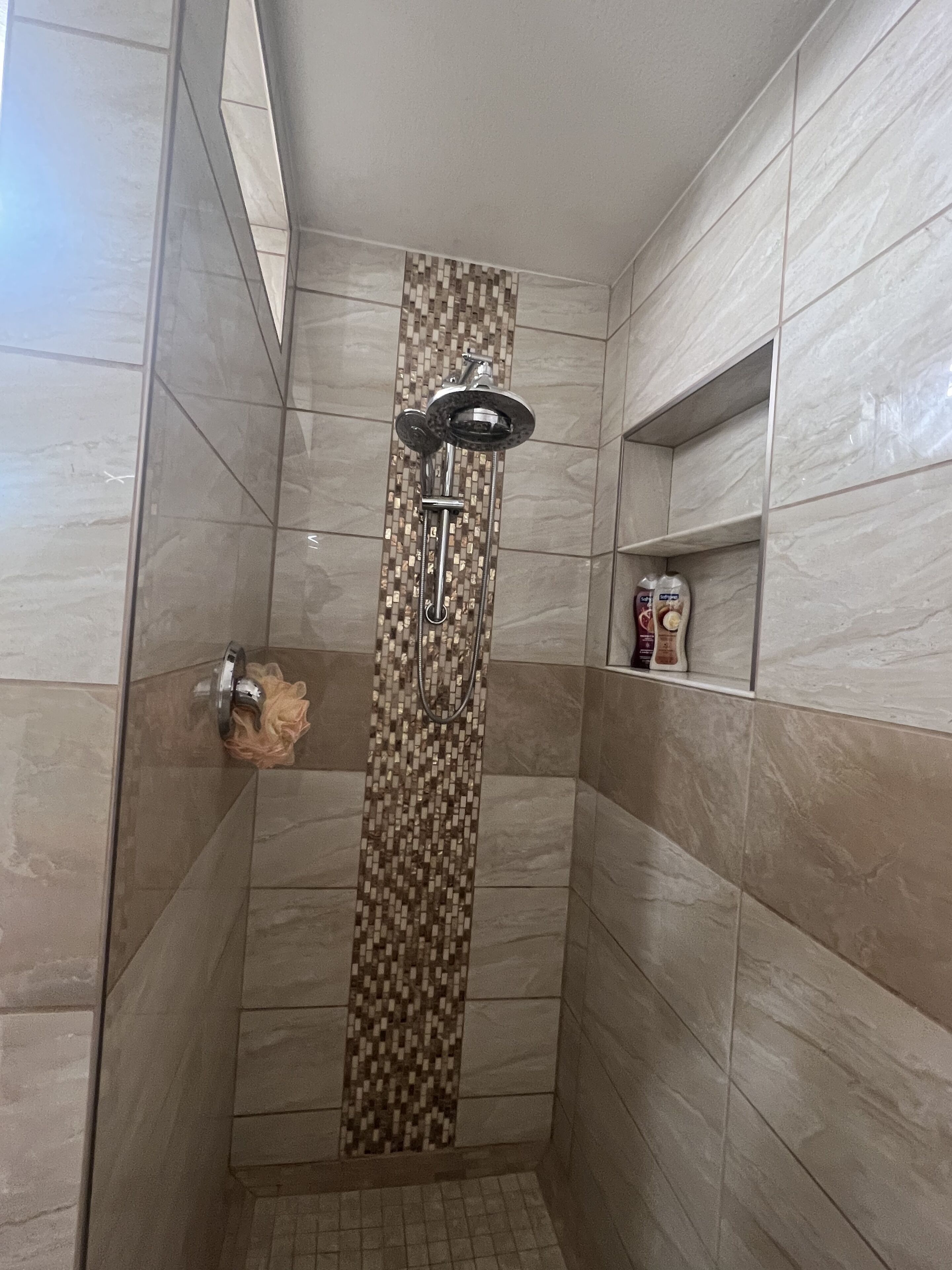 Spacious Executive Home 4BR 3BA Fully Equipped